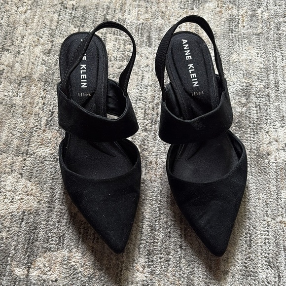 Anne Klein Women's Black Slingback Heels pointed toe size 7.5 - low heel - Picture 2 of 6
